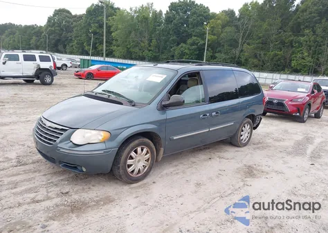 2007 Chrysler Town & Country Touring from USA, damaged, VIN 2A4GP54L67R214397